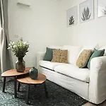 Cozy And Quiet Apartment In Isola District